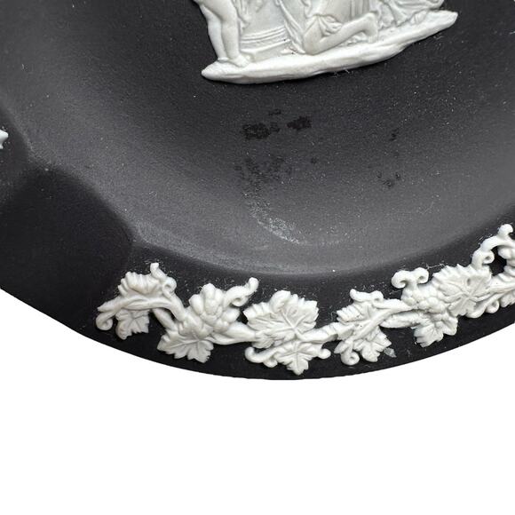 Vintage Wedgwood Jasperware Black Blue Ashtray Trinket Dish Aurora Saint Lot 2 - Picture 7 of 7